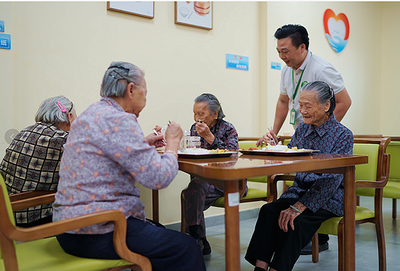 深圳平湖街道入選國(guó)家智慧健康養(yǎng)老示范街道 科技賦能養(yǎng)老服務(wù)新篇章